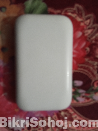 Wireless pocket router